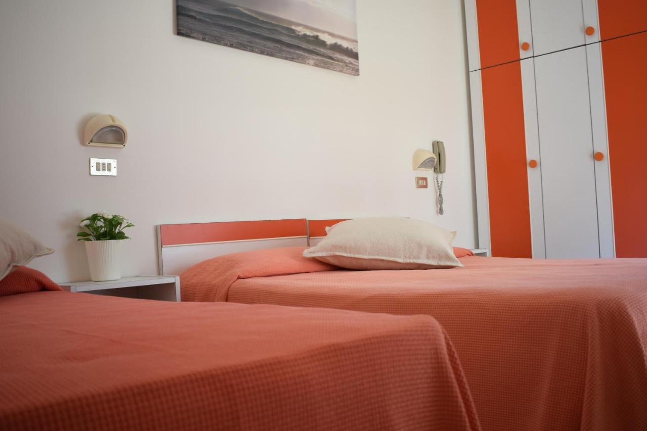 Hotel Calypso Bellaria-Igea Marina Ngoại thất bức ảnh