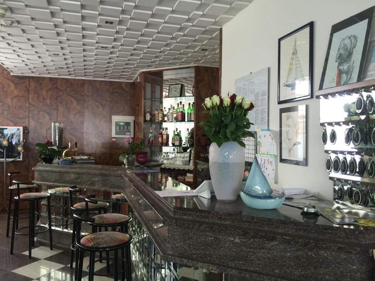 Hotel Calypso Bellaria-Igea Marina Ngoại thất bức ảnh